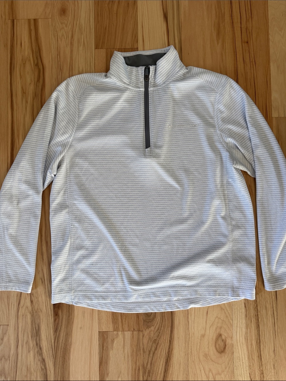 Vineyard Vines Men’s Performance White Striped Blue Quarter-Zip Pullover, large